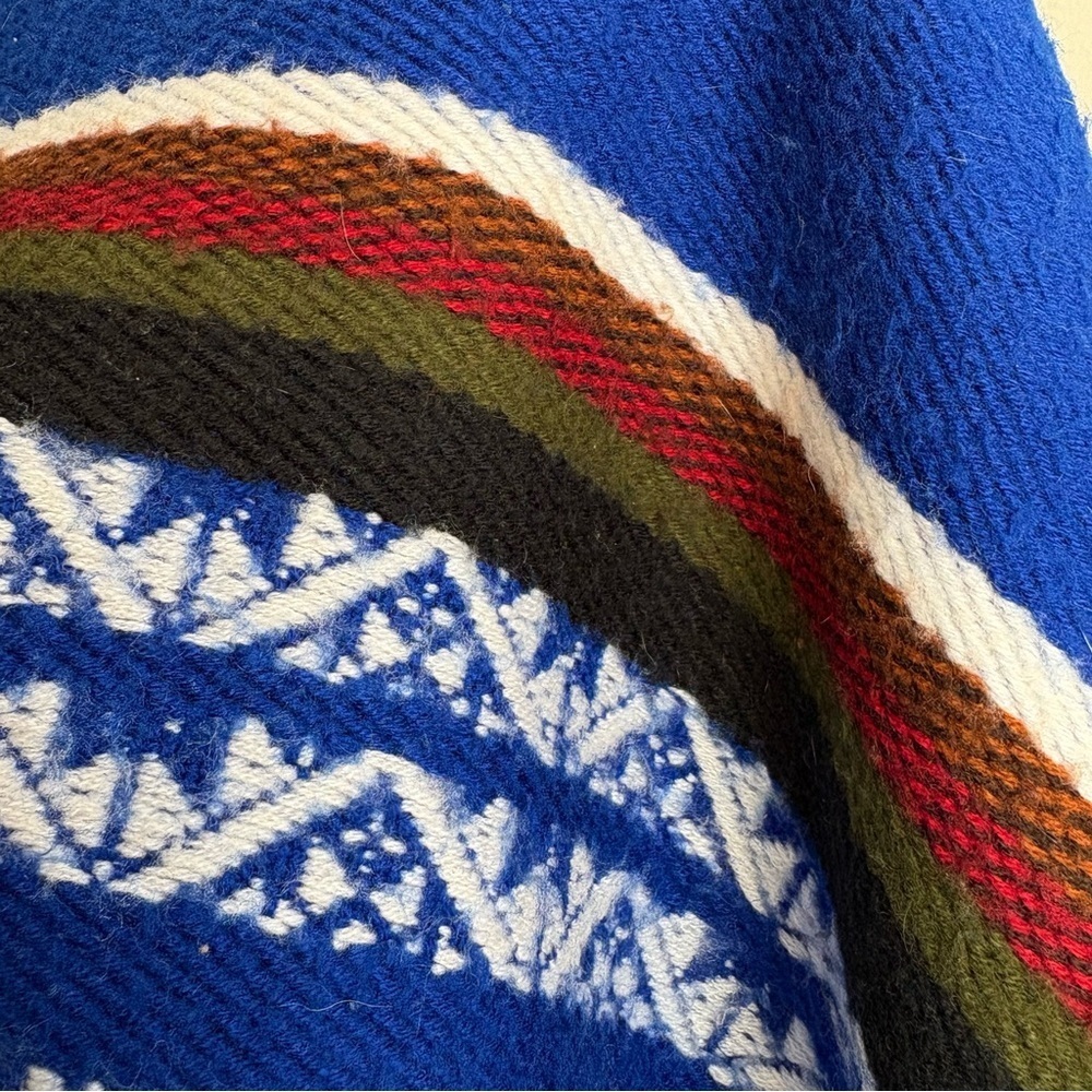 100% Alpaca Wool Poncho Cape Made in Ecuador - Picture 15 of 16